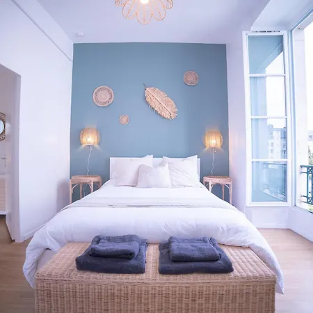La Vue Royale - Face Chateau - Centre-ville - 4 Personnes Апартаменты По